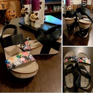 Wedges size 8. Look like bushnell otbt. Never worn